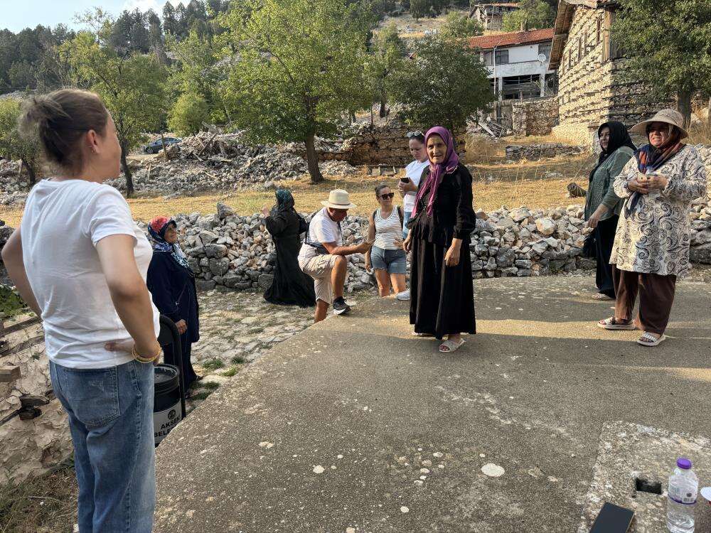 Konya yolu içinden geçen köyü, 350 yıllık sırrı ayakta tutuyor 1